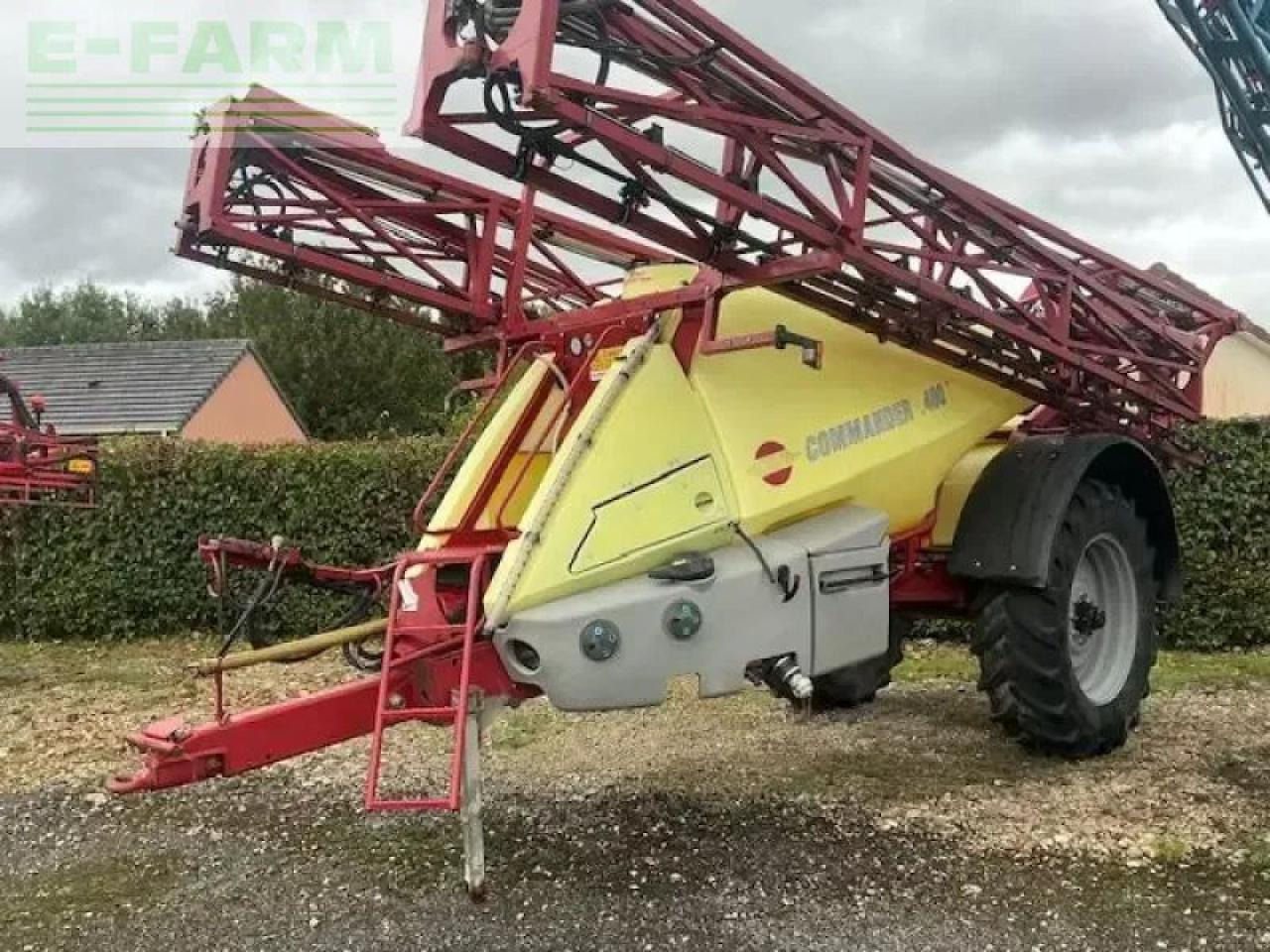 Commender4400l - Tažený postřikovač: obrázek 1 Commender4400l - Tažený postřikovač: obrázek 1