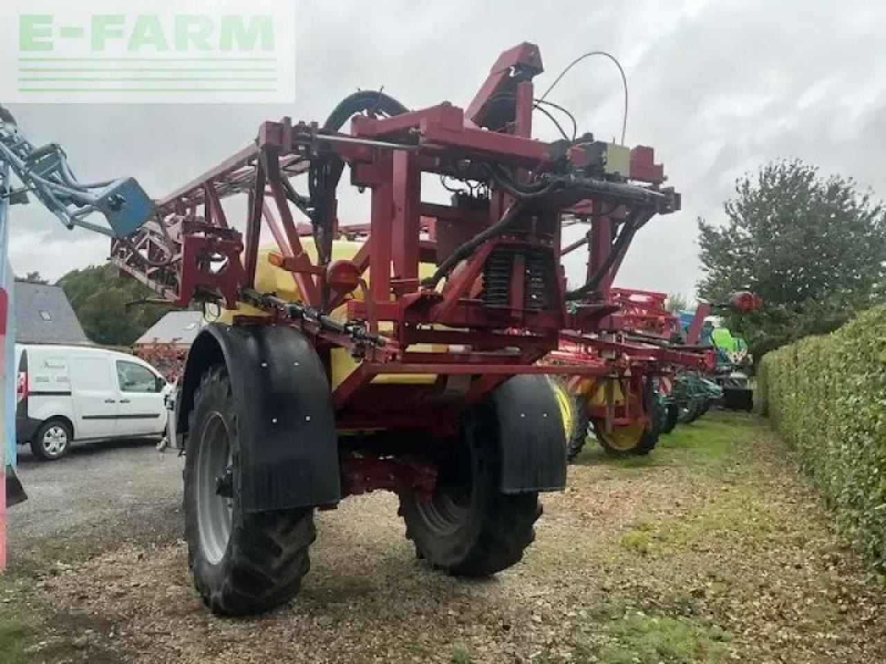 Commender4400l - Tažený postřikovač: obrázek 2 Commender4400l - Tažený postřikovač: obrázek 2