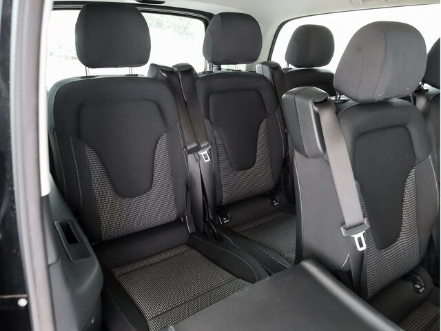 MERCEDES-BENZ EQV 300 Extralang,8Sitze,2xelektr.Schiebetür,LED - Mikrobus, Elektrická dodávka: obrázek 4 MERCEDES-BENZ EQV 300 Extralang,8Sitze,2xelektr.Schiebetür,LED - Mikrobus, Elektrická dodávka: obrázek 4