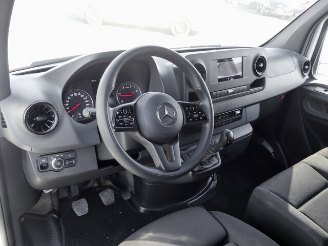 MERCEDES-BENZ Sprinter 314 CDI Kasten,3924,MBUX,Kamera - Furgon: obrázek 4 MERCEDES-BENZ Sprinter 314 CDI Kasten,3924,MBUX,Kamera - Furgon: obrázek 4