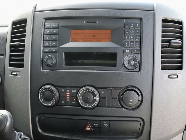 MERCEDES-BENZ Sprinter 316CDI DOKA,Allrad,AHK,Standhzg.... - Plachtová dodávka, Dodávka s dvojitou kabinou: obrázek 5 MERCEDES-BENZ Sprinter 316CDI DOKA,Allrad,AHK,Standhzg.... - Plachtová dodávka, Dodávka s dvojitou kabinou: obrázek 5