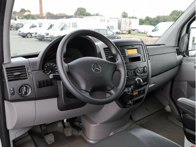 MERCEDES-BENZ Sprinter 316CDI DOKA,Allrad,Klima,AHK,TCO - Plachtová dodávka, Dodávka s dvojitou kabinou: obrázek 4 MERCEDES-BENZ Sprinter 316CDI DOKA,Allrad,Klima,AHK,TCO - Plachtová dodávka, Dodávka s dvojitou kabinou: obrázek 4