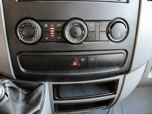 Plachtová dodávka, Dodávka s dvojitou kabinou MERCEDES-BENZ Sprinter 316CDI DOKA,Allrad,Klima: obrázek 9