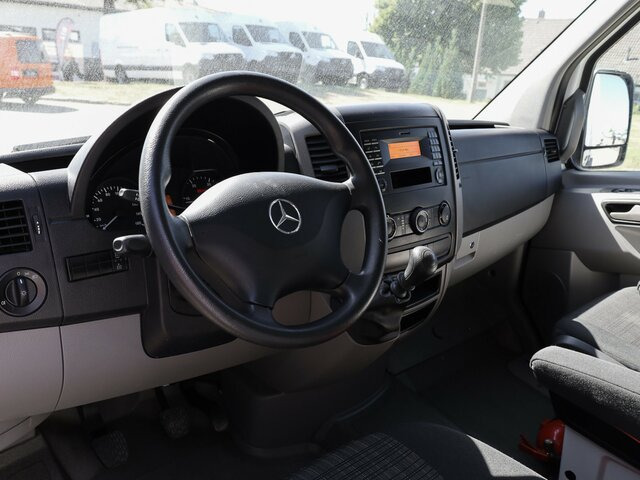 MERCEDES-BENZ Sprinter 316CDI DOKA,Allrad,Klima,Standhzg. - Plachtová dodávka, Dodávka s dvojitou kabinou: obrázek 4 MERCEDES-BENZ Sprinter 316CDI DOKA,Allrad,Klima,Standhzg. - Plachtová dodávka, Dodávka s dvojitou kabinou: obrázek 4