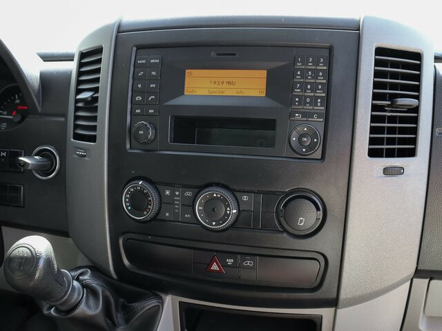 MERCEDES-BENZ Sprinter 316CDI Pritsche,Allrad,Klima... - Dodávka valník: obrázek 3 MERCEDES-BENZ Sprinter 316CDI Pritsche,Allrad,Klima... - Dodávka valník: obrázek 3