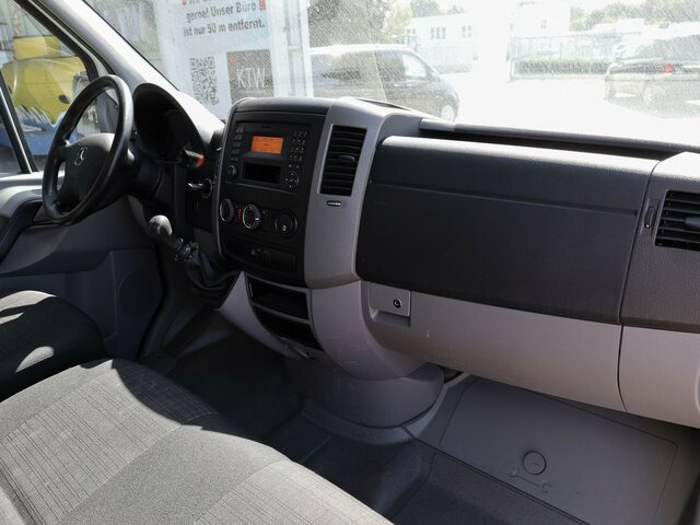 MERCEDES-BENZ Sprinter 316CDI Pritsche,Allrad,Klima... - Dodávka valník: obrázek 2 MERCEDES-BENZ Sprinter 316CDI Pritsche,Allrad,Klima... - Dodávka valník: obrázek 2