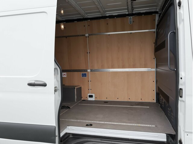 MERCEDES-BENZ Sprinter 317 CDI,3665mm,Automatik,Kamera - Furgon: obrázek 2 MERCEDES-BENZ Sprinter 317 CDI,3665mm,Automatik,Kamera - Furgon: obrázek 2