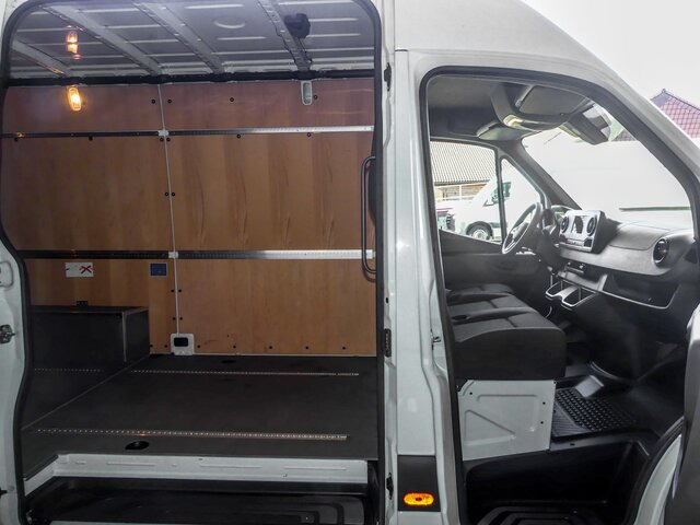 MERCEDES-BENZ Sprinter 317 CDI,3665mm,Automatik,Kamera - Furgon: obrázek 2 MERCEDES-BENZ Sprinter 317 CDI,3665mm,Automatik,Kamera - Furgon: obrázek 2