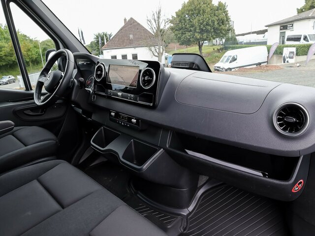 MERCEDES-BENZ Sprinter 317 CDI,3665mm,Automatik,Kamera... - Furgon: obrázek 4 MERCEDES-BENZ Sprinter 317 CDI,3665mm,Automatik,Kamera... - Furgon: obrázek 4