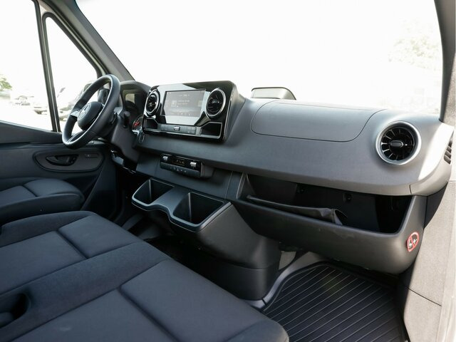 MERCEDES-BENZ Sprinter 317 CDI,3665mm,Automatik,Kamera - Furgon: obrázek 4 MERCEDES-BENZ Sprinter 317 CDI,3665mm,Automatik,Kamera - Furgon: obrázek 4