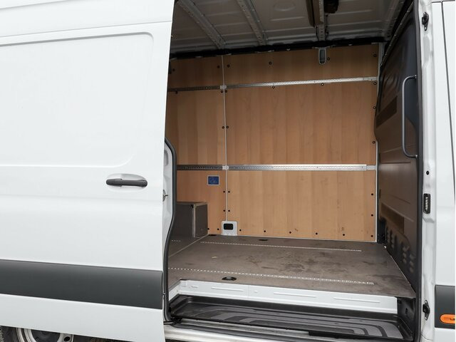 MERCEDES-BENZ Sprinter 317 CDI Kasten,L2H2,MBUX,Kamera - Furgon: obrázek 2 MERCEDES-BENZ Sprinter 317 CDI Kasten,L2H2,MBUX,Kamera - Furgon: obrázek 2