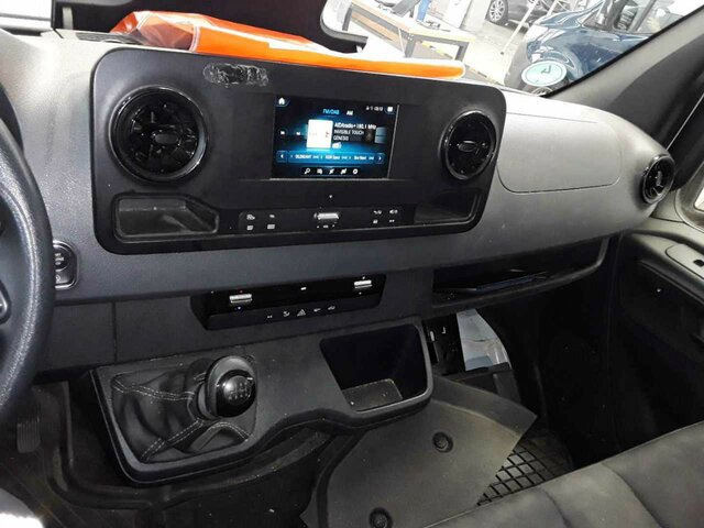 MERCEDES-BENZ Sprinter 317 CDI Kasten,L2H2,MBUX,Kamera - Furgon: obrázek 4 MERCEDES-BENZ Sprinter 317 CDI Kasten,L2H2,MBUX,Kamera - Furgon: obrázek 4