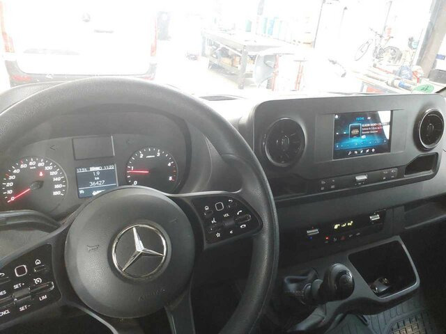 MERCEDES-BENZ Sprinter 317 CDI Kasten,L2H2,MBUX,Kamera - Furgon: obrázek 4 MERCEDES-BENZ Sprinter 317 CDI Kasten,L2H2,MBUX,Kamera - Furgon: obrázek 4