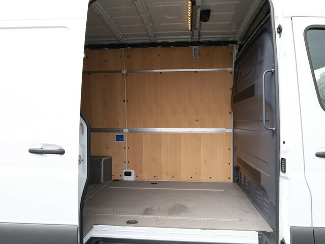 MERCEDES-BENZ Sprinter 317 CDI Kasten,L2H2,MBUX,Kamera - Furgon: obrázek 2 MERCEDES-BENZ Sprinter 317 CDI Kasten,L2H2,MBUX,Kamera - Furgon: obrázek 2