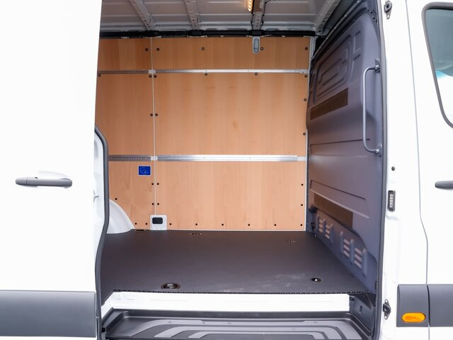 MERCEDES-BENZ Sprinter 317 CDI,L2H2,Automatik,Kamera,LED - Furgon: obrázek 2 MERCEDES-BENZ Sprinter 317 CDI,L2H2,Automatik,Kamera,LED - Furgon: obrázek 2