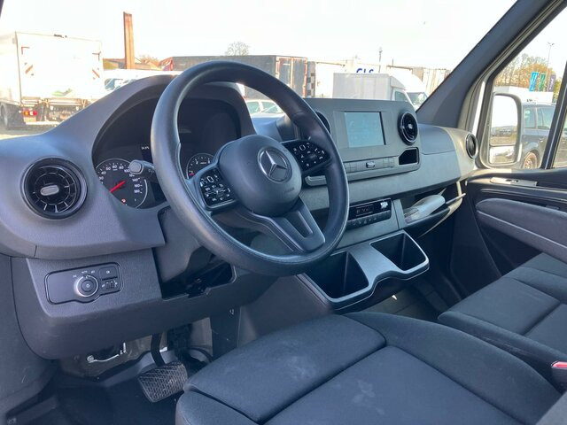 MERCEDES-BENZ Sprinter 317 Maxi,9GTronic,MBUX,Kamera,Klima - Furgon: obrázek 2 MERCEDES-BENZ Sprinter 317 Maxi,9GTronic,MBUX,Kamera,Klima - Furgon: obrázek 2