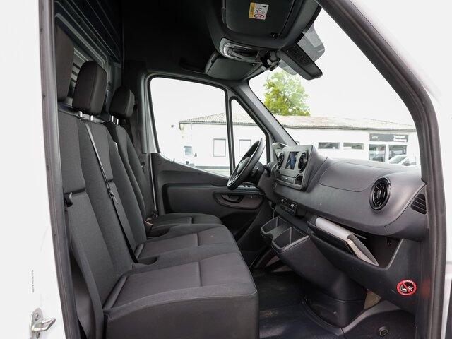 MERCEDES-BENZ Sprinter 317 Maxi,9GTronic,MBUX,Kamera - Furgon: obrázek 2 MERCEDES-BENZ Sprinter 317 Maxi,9GTronic,MBUX,Kamera - Furgon: obrázek 2