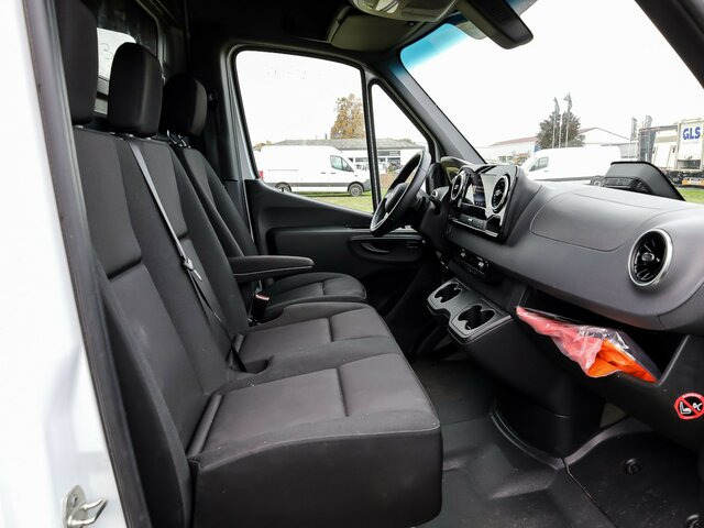 MERCEDES-BENZ Sprinter 317 Maxi,9GTronic,MBUX,Kamera... - Furgon: obrázek 3 MERCEDES-BENZ Sprinter 317 Maxi,9GTronic,MBUX,Kamera... - Furgon: obrázek 3