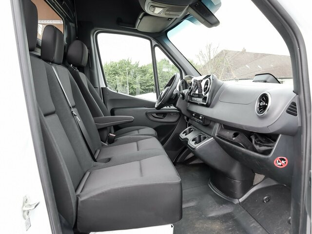 MERCEDES-BENZ Sprinter 317 Maxi,9GTronic,MBUX,Kamera - Furgon: obrázek 3 MERCEDES-BENZ Sprinter 317 Maxi,9GTronic,MBUX,Kamera - Furgon: obrázek 3