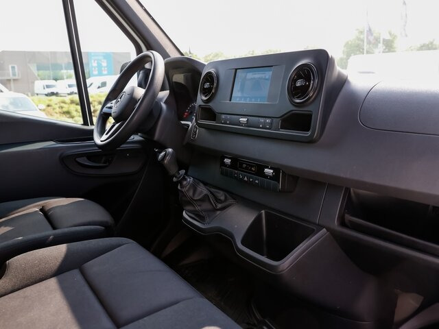 MERCEDES-BENZ Sprinter 317 Maxi,MBUX,Kamera,Tempomat... - Furgon: obrázek 4 MERCEDES-BENZ Sprinter 317 Maxi,MBUX,Kamera,Tempomat... - Furgon: obrázek 4