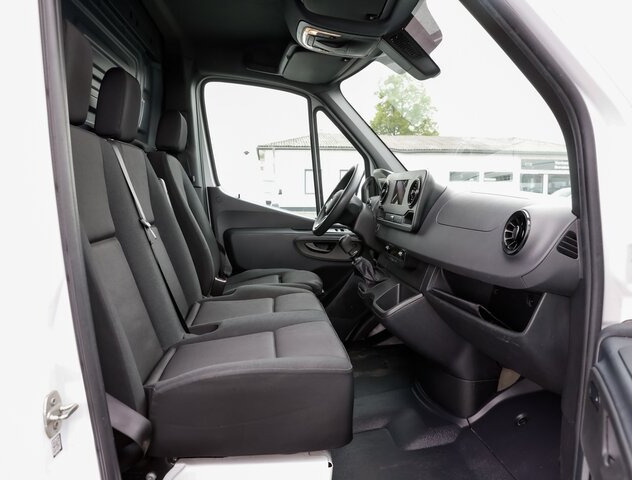 MERCEDES-BENZ Sprinter 317 Maxi XXL,MBUX,Kamera,Tempomat - Furgon: obrázek 3 MERCEDES-BENZ Sprinter 317 Maxi XXL,MBUX,Kamera,Tempomat - Furgon: obrázek 3