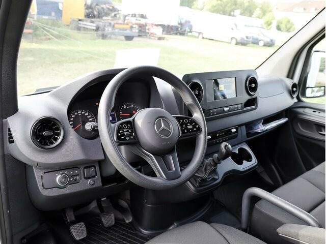 MERCEDES-BENZ Sprinter317CDI Maxi Koffer,LBW,Klima,Kamera - Dodávka skřín: obrázek 4 MERCEDES-BENZ Sprinter317CDI Maxi Koffer,LBW,Klima,Kamera - Dodávka skřín: obrázek 4