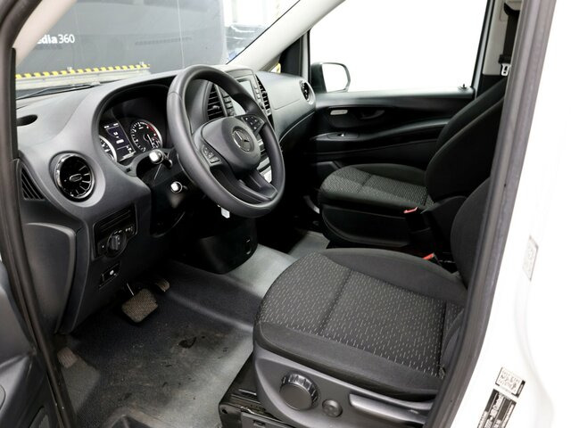 MERCEDES-BENZ Vito 114 TourerPro,lang,Automatik,8Sitze,Kamera... - Mikrobus: obrázek 2 MERCEDES-BENZ Vito 114 TourerPro,lang,Automatik,8Sitze,Kamera... - Mikrobus: obrázek 2