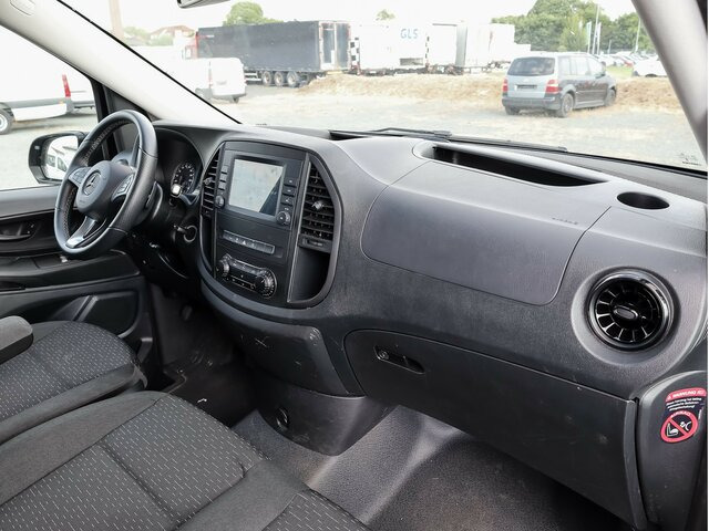 MERCEDES-BENZ Vito 116CDI lang,TourerPro,2Klima,9Sitze,Kamera - Minibus, Mikrobus: obrázek 4 MERCEDES-BENZ Vito 116CDI lang,TourerPro,2Klima,9Sitze,Kamera - Minibus, Mikrobus: obrázek 4