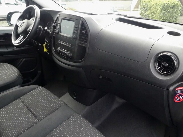 MERCEDES-BENZ Vito 116CDI lang,TourerPro,2xKlima,9Sitze,Kamera - Mikrobus: obrázek 3 MERCEDES-BENZ Vito 116CDI lang,TourerPro,2xKlima,9Sitze,Kamera - Mikrobus: obrázek 3