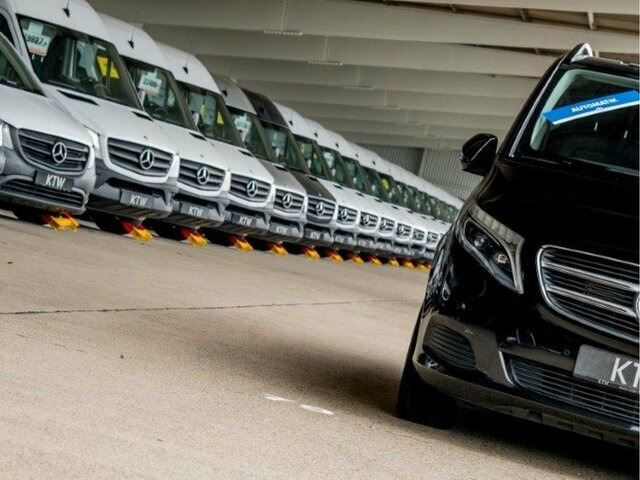 MERCEDES-BENZ Vito 116TourerPro Kombi,Extralang,2xKlima,9Sitze - Mikrobus: obrázek 5 MERCEDES-BENZ Vito 116TourerPro Kombi,Extralang,2xKlima,9Sitze - Mikrobus: obrázek 5