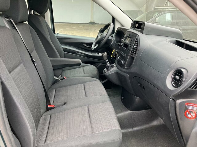 MERCEDES-BENZ Vito114 Mixto Extralang,Klima,Tempomat,Standhzg - Minibus, Mikrobus: obrázek 3 MERCEDES-BENZ Vito114 Mixto Extralang,Klima,Tempomat,Standhzg - Minibus, Mikrobus: obrázek 3