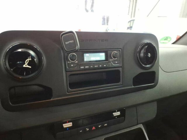 MERCEDES-BENZ eSprinter 312 Kasten FWD,Klima,Post Tür... - Furgon, Elektrická dodávka: obrázek 2 MERCEDES-BENZ eSprinter 312 Kasten FWD,Klima,Post Tür... - Furgon, Elektrická dodávka: obrázek 2