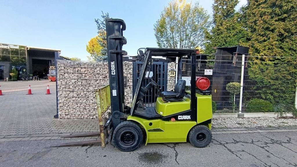 Plynový vysokozdvižný vozík Clark CGP 25 Duplex, hydr. Seitenschieber, Hubhöhe 4,15: obrázek 18