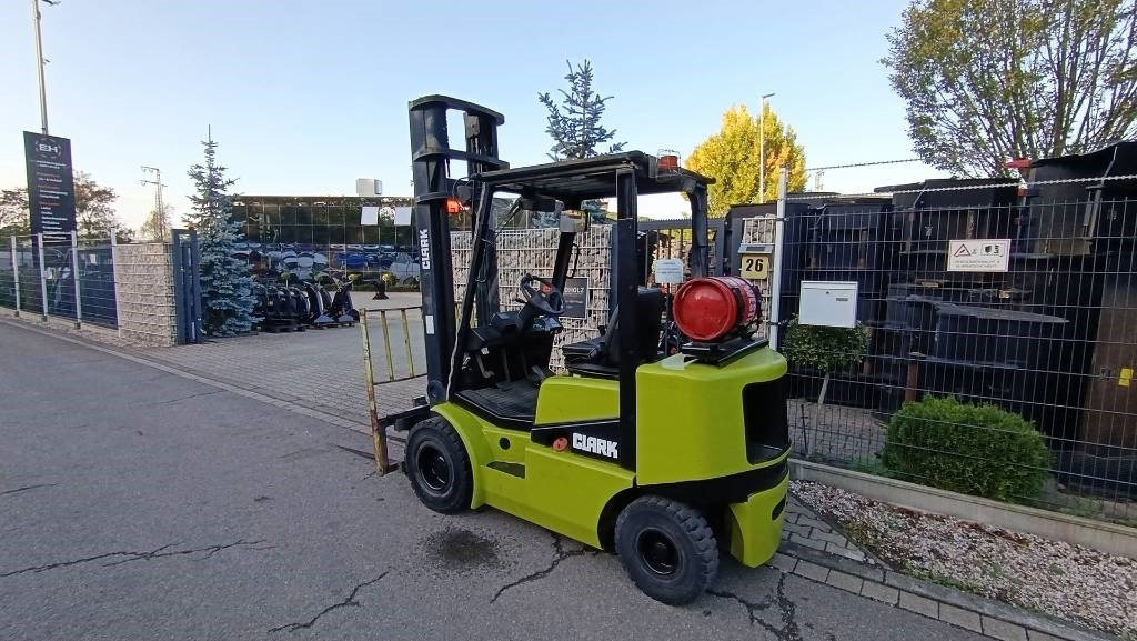 Plynový vysokozdvižný vozík Clark CGP 25 Duplex, hydr. Seitenschieber, Hubhöhe 4,15: obrázek 20