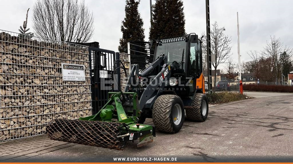 Kloubový nakladač GiANT Radlader V452T, Bodenfräse, Mähwerk, Frontschaufel: obrázek 7