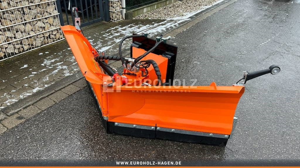 Schneepflug Schneeschild 2000M für Weideman 4004 - Sněžný pluh pro Zemědělská technika: obrázek 2 Schneepflug Schneeschild 2000M für Weideman 4004 - Sněžný pluh pro Zemědělská technika: obrázek 2