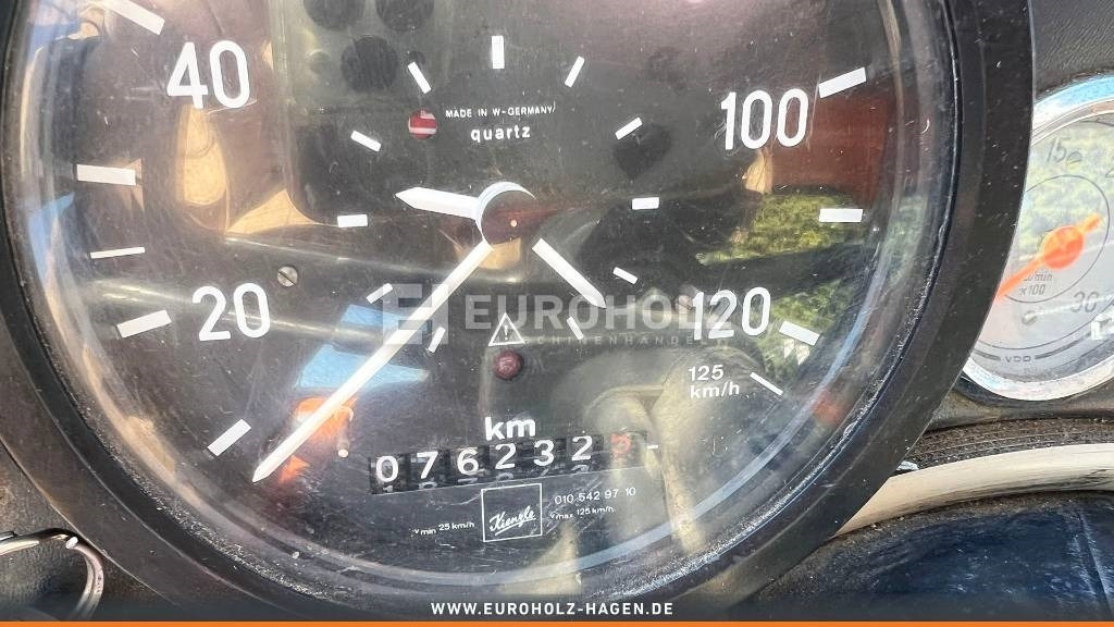 Unimog 406 Allrad Zapfwelle Luftkompressor Pritsche AHK leasing Unimog 406 Allrad Zapfwelle Luftkompressor Pritsche AHK: obrázek 16 Unimog 406 Allrad Zapfwelle Luftkompressor Pritsche AHK leasing Unimog 406 Allrad Zapfwelle Luftkompressor Pritsche AHK: obrázek 16