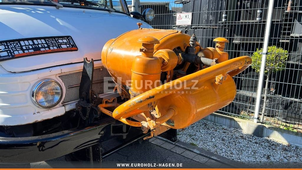 Unimog 406 Allrad Zapfwelle Luftkompressor Pritsche AHK leasing Unimog 406 Allrad Zapfwelle Luftkompressor Pritsche AHK: obrázek 19 Unimog 406 Allrad Zapfwelle Luftkompressor Pritsche AHK leasing Unimog 406 Allrad Zapfwelle Luftkompressor Pritsche AHK: obrázek 19