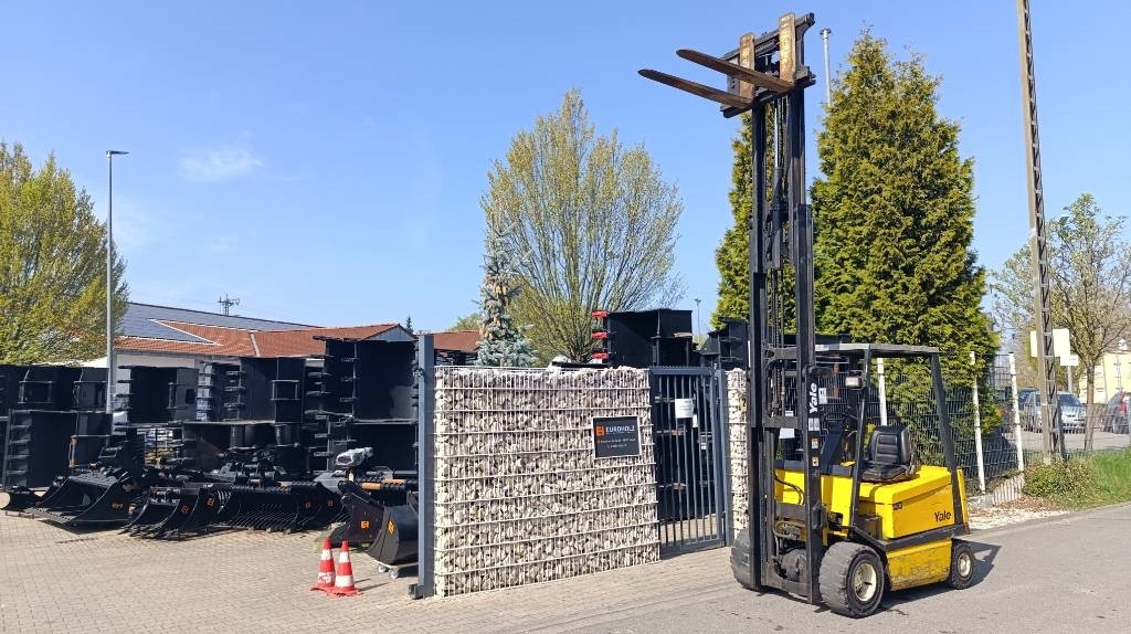 Yale ERP 25 Triplex 4,3 m, Zusatzhydr., Hubkraft 2,5 t - Elektrický vysokozdvižný vozík: obrázek 1 Yale ERP 25 Triplex 4,3 m, Zusatzhydr., Hubkraft 2,5 t - Elektrický vysokozdvižný vozík: obrázek 1