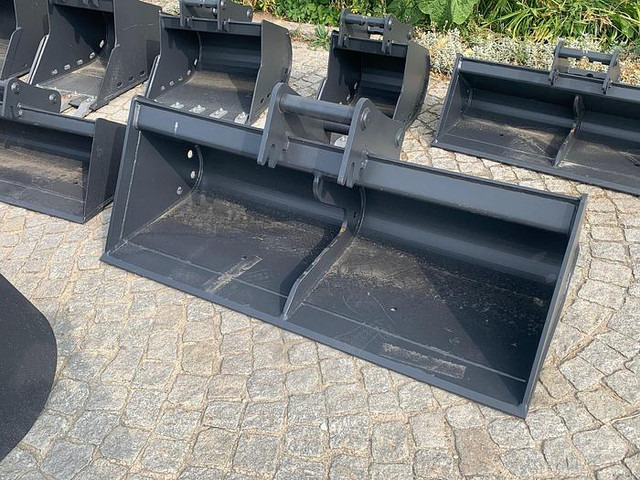 Big BIG Böschungslöffel hyd. 140 cm mit Martin M10 Aufnahme - Lžíce: obrázek 2 Big BIG Böschungslöffel hyd. 140 cm mit Martin M10 Aufnahme - Lžíce: obrázek 2