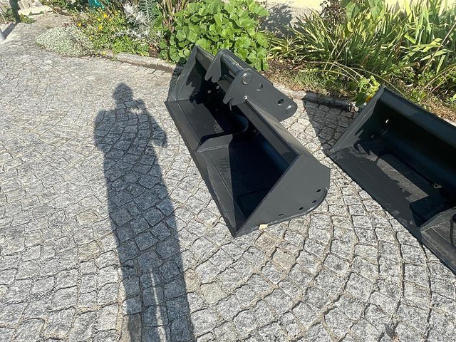 Big Grabenräumlöffel 150 cm mit Lehnhoff MS08 Symlock Aufnahme - Lžíce: obrázek 2 Big Grabenräumlöffel 150 cm mit Lehnhoff MS08 Symlock Aufnahme - Lžíce: obrázek 2