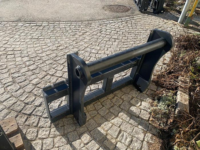 Big Palettengabel 2 t mit Bobcat Teleskoplader Aufnahme - Vidle pro Manipulační technika: obrázek 2 Big Palettengabel 2 t mit Bobcat Teleskoplader Aufnahme - Vidle pro Manipulační technika: obrázek 2