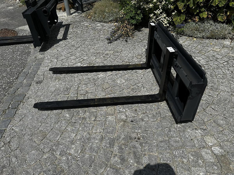 Big Palettengabel mit Bobcat 114cm Aufnahme - Vidle pro Manipulační technika: obrázek 2 Big Palettengabel mit Bobcat 114cm Aufnahme - Vidle pro Manipulační technika: obrázek 2
