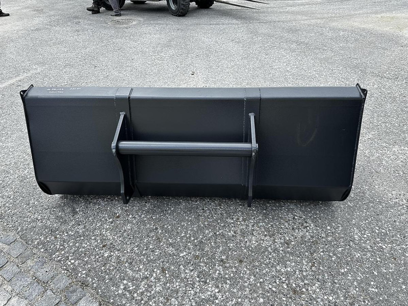 Big Schwergutschaufel 220 cm mit Manitou Aufnahme - Lžíce: obrázek 2 Big Schwergutschaufel 220 cm mit Manitou Aufnahme - Lžíce: obrázek 2