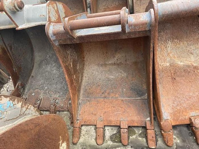 Big Tieflöffel 55 cm Arbeitsbreite und Zähnen - Lžíce: obrázek 1 Big Tieflöffel 55 cm Arbeitsbreite und Zähnen - Lžíce: obrázek 1