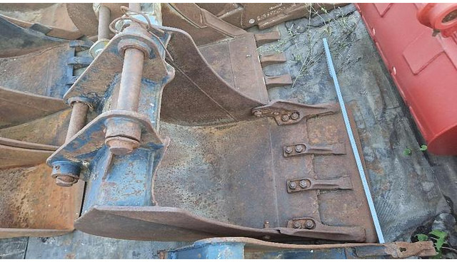 JCB Tieflöffel 60 cm mit Zähne - Lžíce: obrázek 1 JCB Tieflöffel 60 cm mit Zähne - Lžíce: obrázek 1