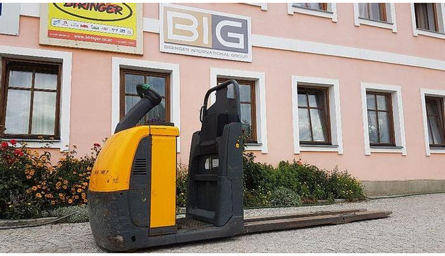 Jungheinrich ECE 225 Komissionierer - Vysokozdvižný vozík: obrázek 1 Jungheinrich ECE 225 Komissionierer - Vysokozdvižný vozík: obrázek 1