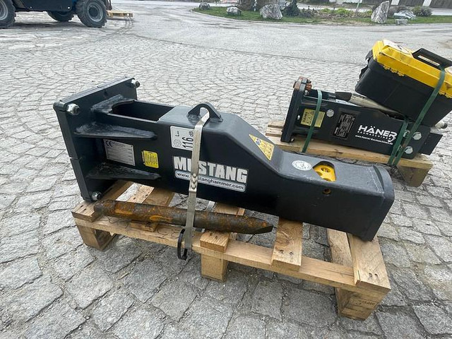 Mustang HM100 Hydraulikhammer - Hydraulické kladivo: obrázek 3 Mustang HM100 Hydraulikhammer - Hydraulické kladivo: obrázek 3