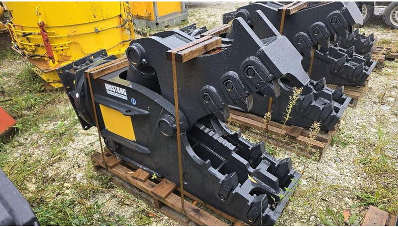 Mustang RH12 Abbruchpulverisierer - Demoliční nůžky: obrázek 1 Mustang RH12 Abbruchpulverisierer - Demoliční nůžky: obrázek 1