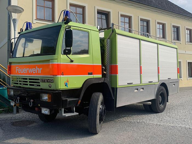Steyr 15S31 4x4 Feuerwehrfahrzeug - Hasičský vůz: obrázek 2 Steyr 15S31 4x4 Feuerwehrfahrzeug - Hasičský vůz: obrázek 2